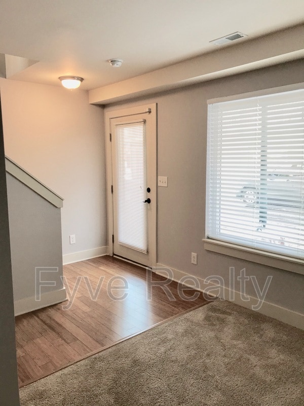 Building Photo - 7308 Marina Ct