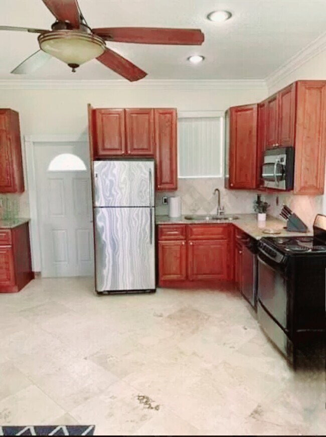 Kitchen view 2 - 15286 74th St N