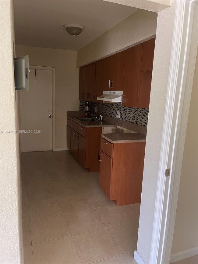 Foto del edificio - 16041 NE 18th Pl