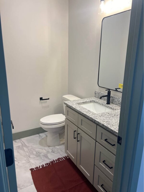Foto del edificio - 420 W 18th St