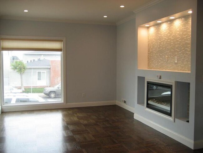 Building Photo - 4 bedroom in Daly City CA 94015