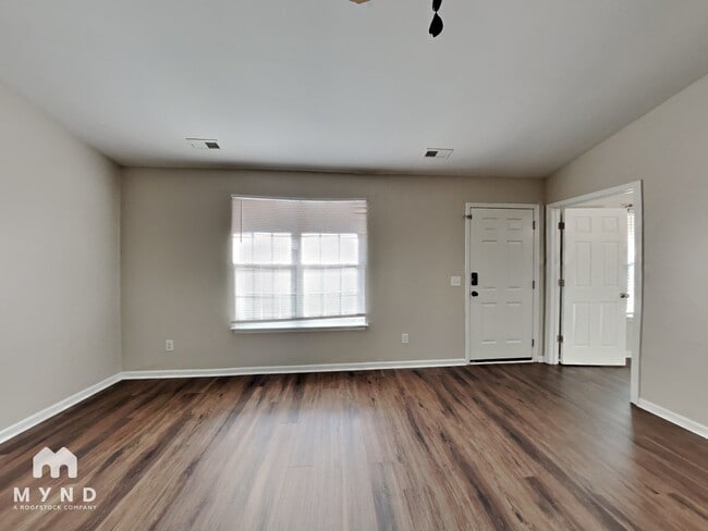 Building Photo - 466 Barewood Dr