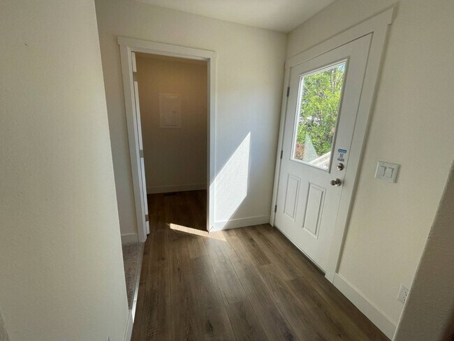 Foto del edificio - 5427 Edgewood Ln