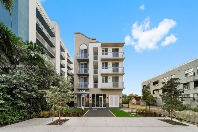 Photo - 650 SW 1st St Apartment