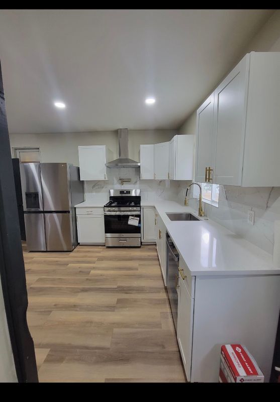 Foto del edificio - 128 Evesham Ave W