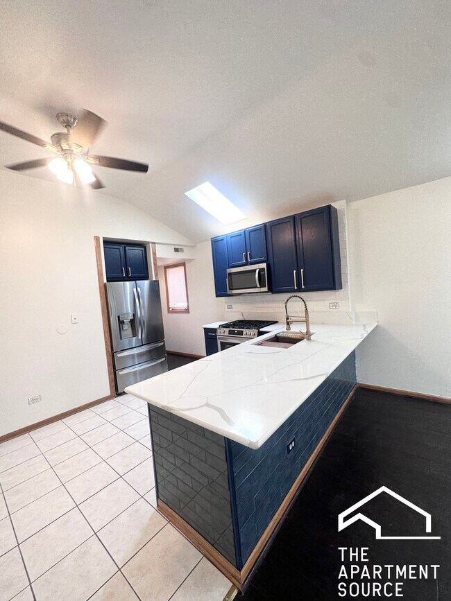 Foto del edificio - 2446 W Arthington St