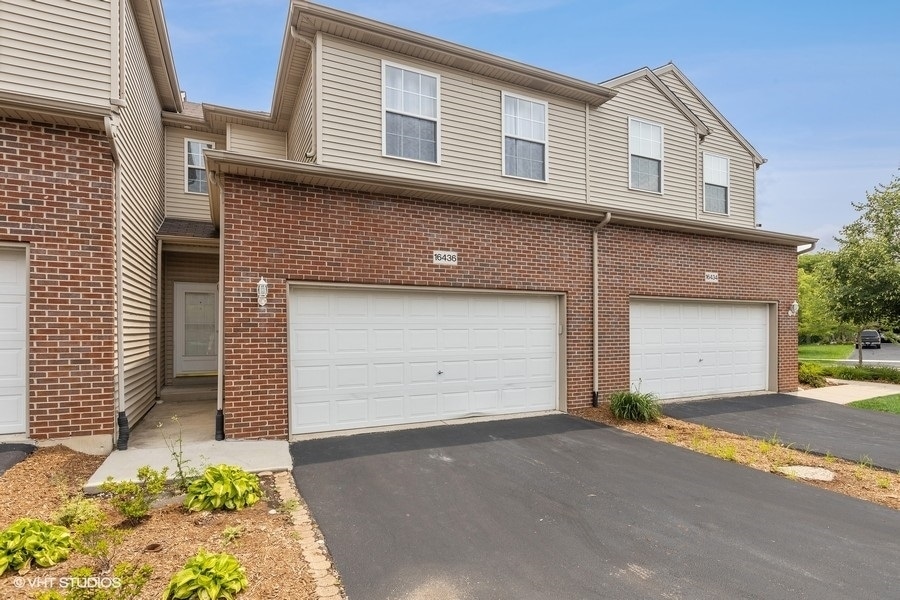 16436 Willow Walk Dr, Lockport, IL 60441 Townhome Rentals in Lockport