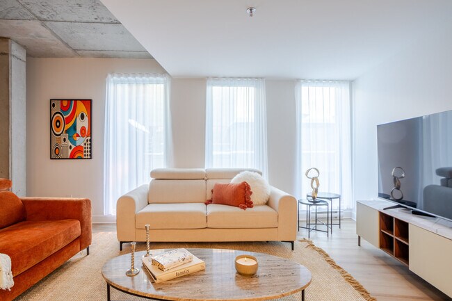 Building Photo - 464 Rue Saint-François-Xavier-SI ID1601933P