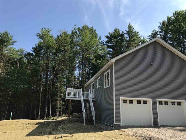 Foto del edificio - 24 Sunny Ln