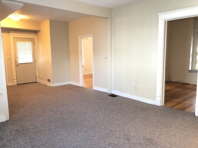 Photo - 619 Bowery St Townhome