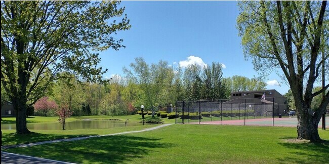Building Photo - 41 Watertree Dr