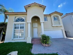 Building Photo - 5871 NW 112th Ct