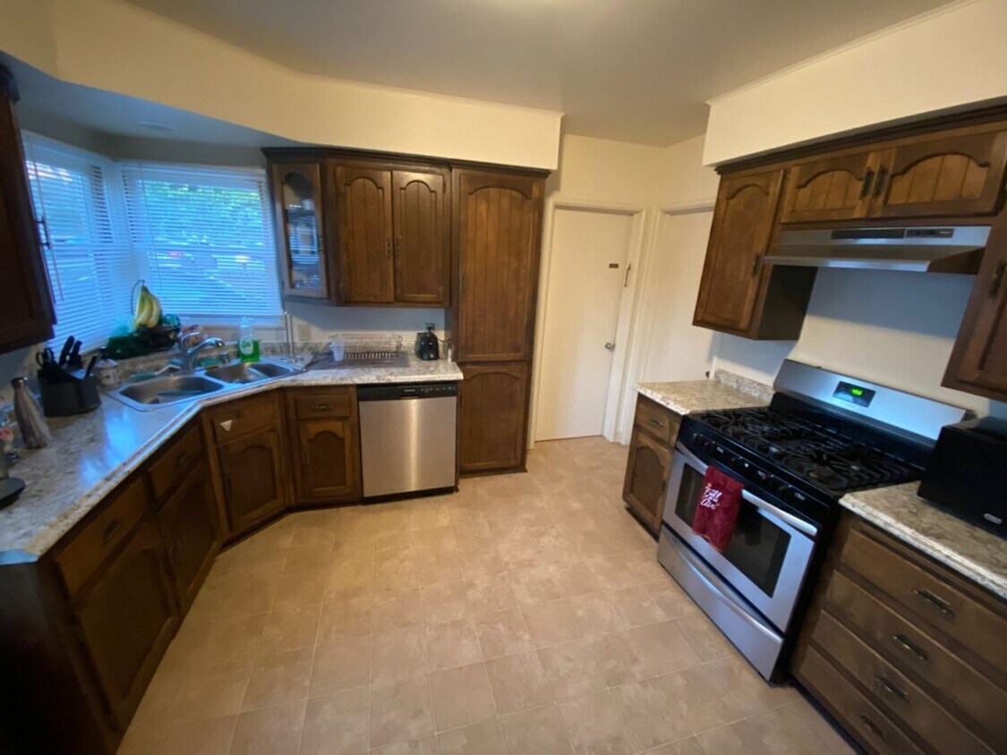 Foto del edificio - 841 Center St