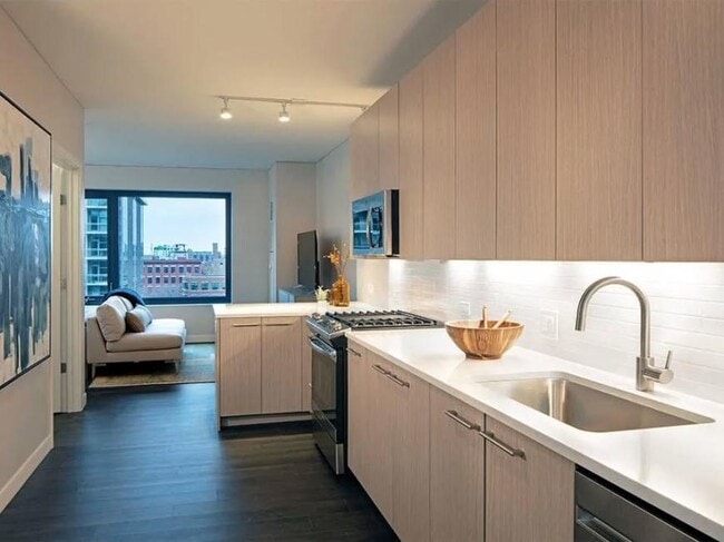 Building Photo - 1 bedroom in Chicago IL 60607