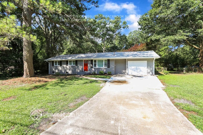 Building Photo - 1633 Carolyn Dr SW