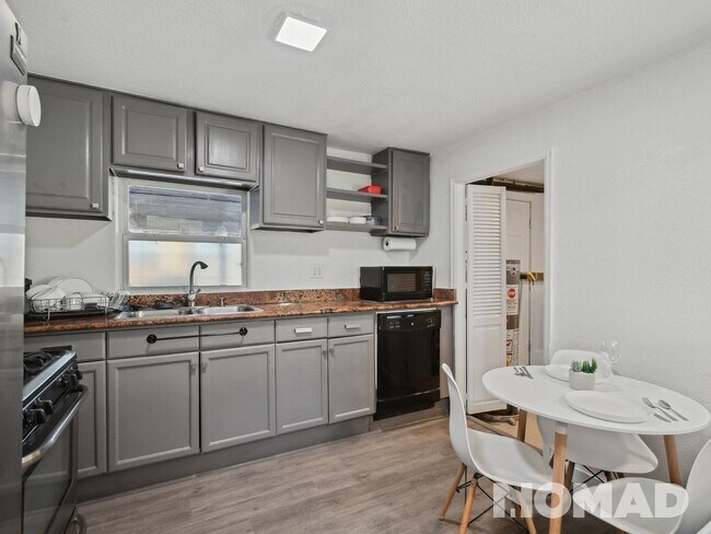 Photo - 3 Bedroom Single Family Home in Denver