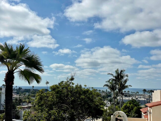 Foto del edificio - 4650-60 Niagara Ave