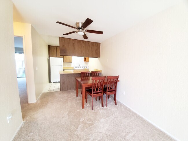 Building Photo - 10343 Caminito Aralia