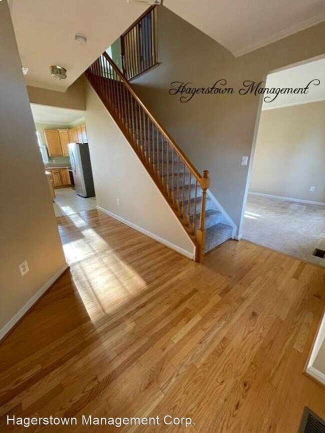 Foto del edificio - 4 br, 2.5 bath House - 906 Brookridge Dr