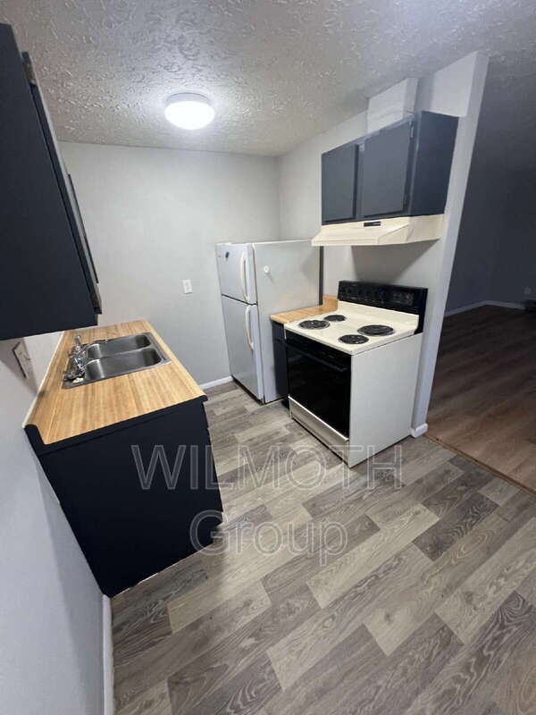 Foto del edificio - 1818 Michigan St