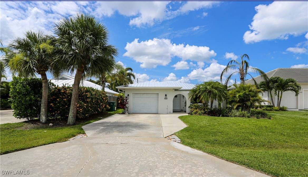 Foto principal - 640 104th Ave N