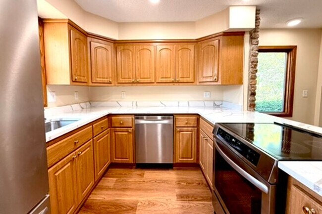 Foto del edificio - Renovated House for Rent!