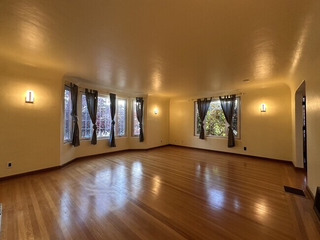 Foto del edificio - 614 Brooklyn Ave