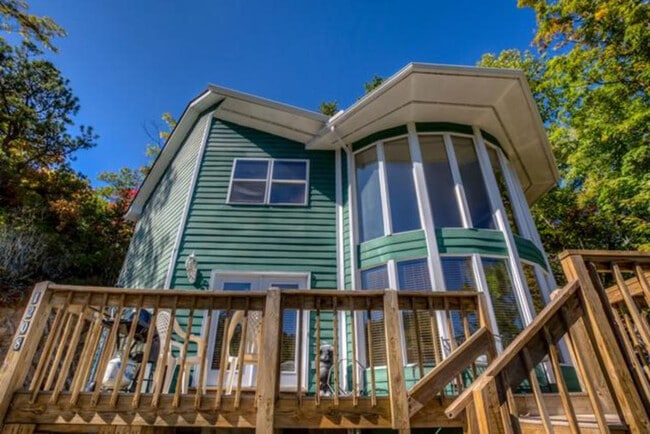 Foto del edificio - 1208 Edelweiss Dr