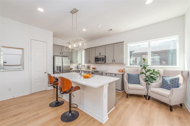 Foto principal - 2828 Addison Park Ln