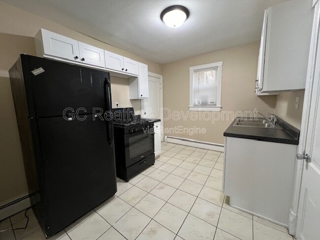 Foto del edificio - 411 Wellington Ave