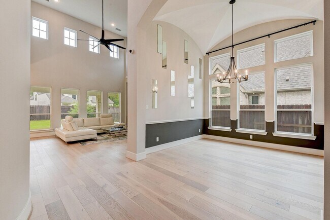 Building Photo - 12223 Drummond Maple Dr