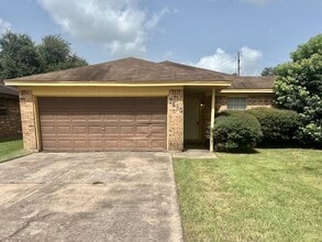 Building Photo - 1650 Shirley Cir