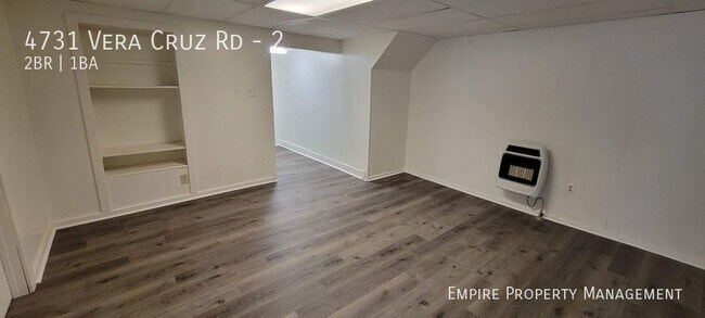 Building Photo - 1st Floor: 2 Bedroom / 1 Bathroom Apartmen...