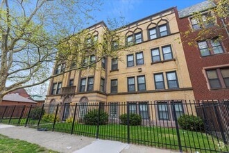 Building Photo - 1934 E 74th St