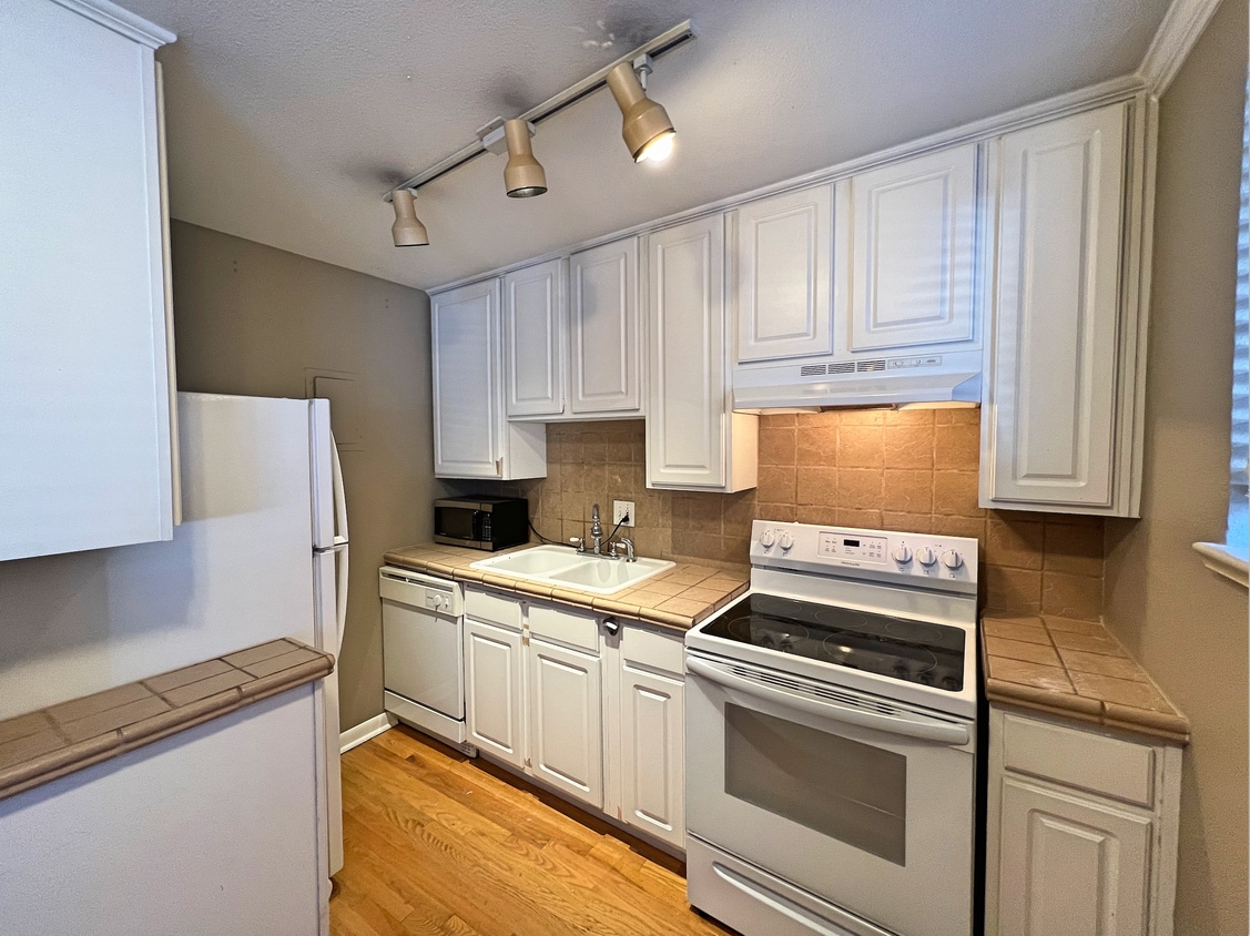 Photo - 1242 N Gaylord St (Denver, CO)