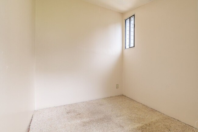 Building Photo - Richmond Cutie - 2 BR 1 BA House