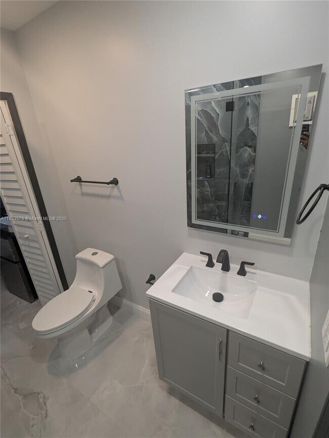 Foto del edificio - 14600 NW 11th Ct