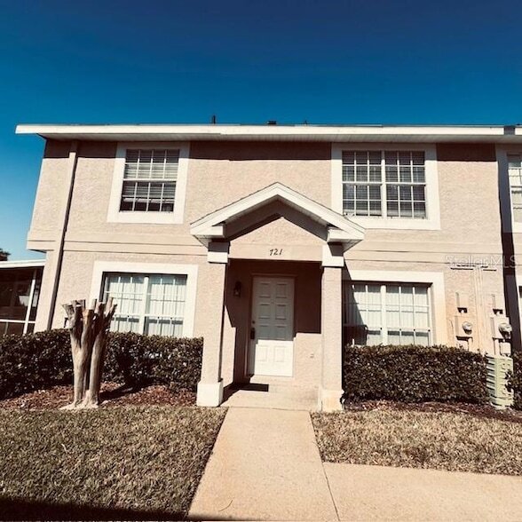 Foto del edificio - 721 Kensington Lake Cir