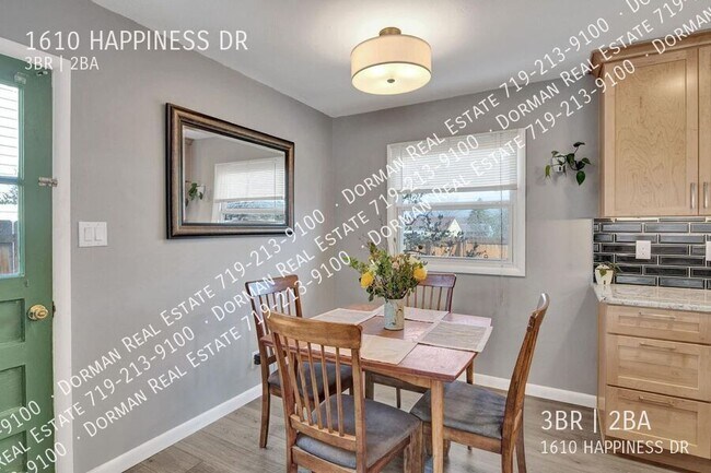 Foto del edificio - 1610 Happiness Dr