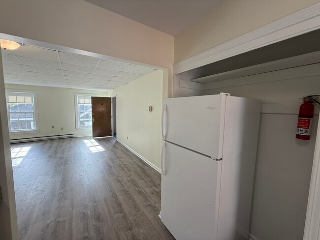 Foto del edificio - 8-10-10 Essex St