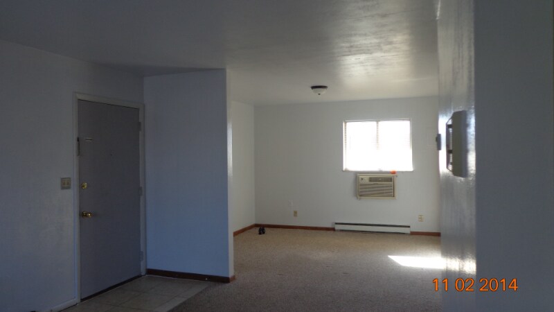 Primary Photo - 712 Cedar Dr
