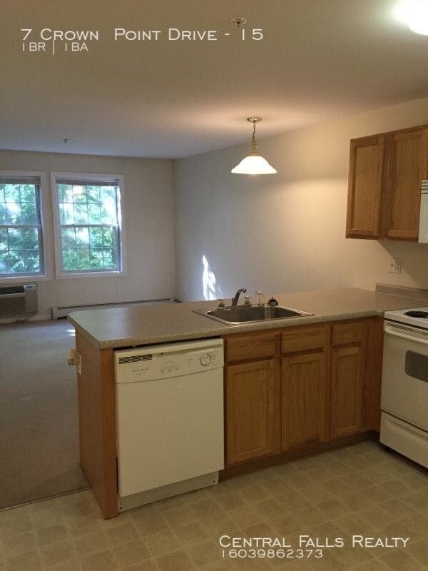 Building Photo - One Bedroom ! H/ HW Included  !