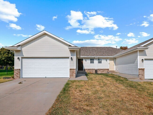 Foto del edificio - 6901 N Steamboat Dr