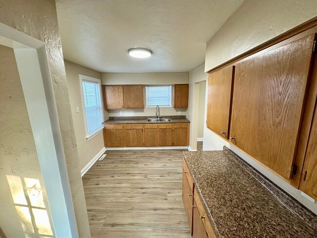 Foto del edificio - 1516 Crescent Rd SW