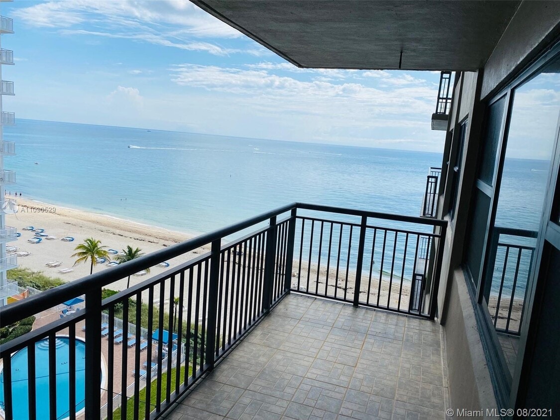 Primary Photo - 3800 Galt Ocean Dr