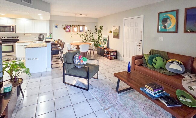 Foto del edificio - 8590 SW 212th St