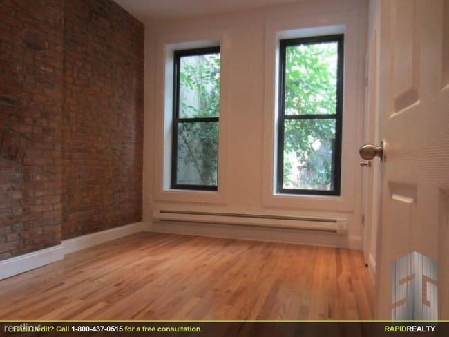 Building Photo - 24 Adelphi St