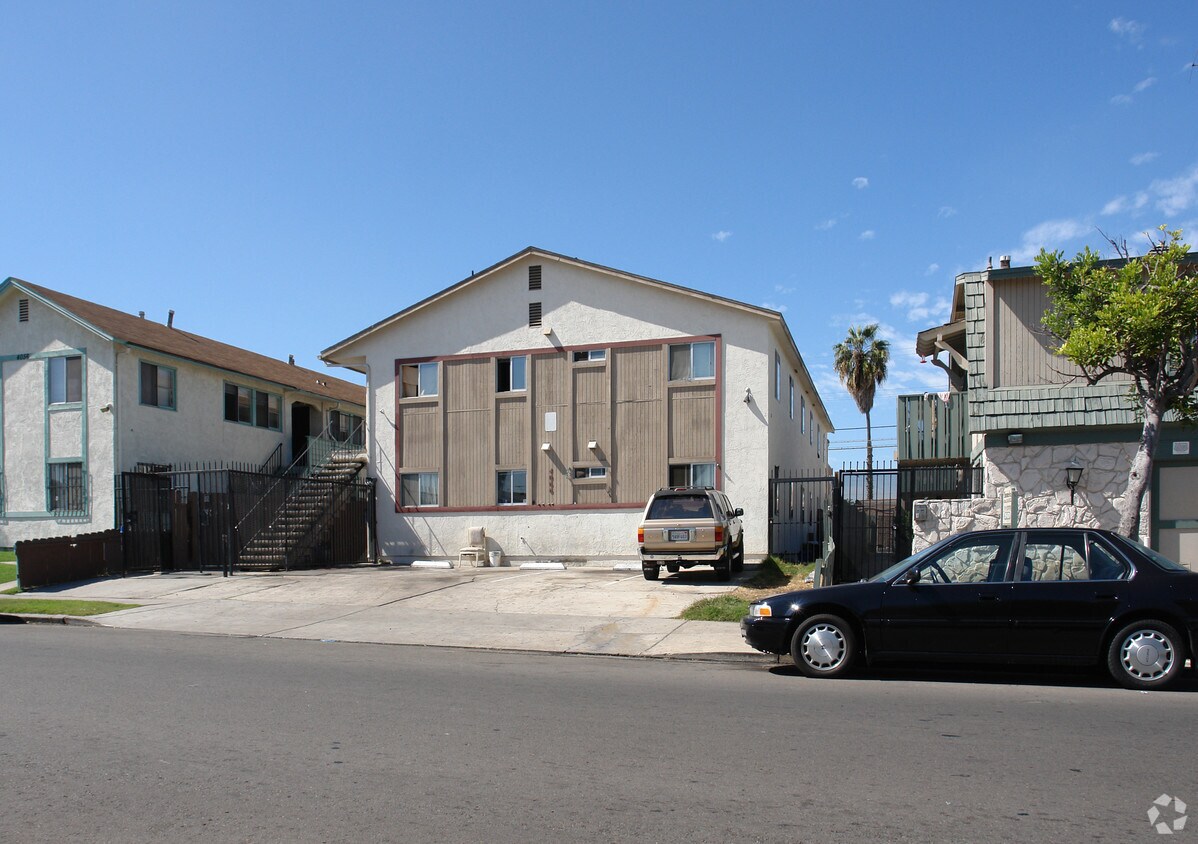 Primary Photo - 4066 Chamoune Ave