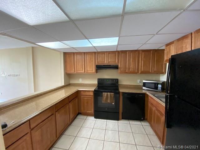Building Photo - 1750 W 46th St