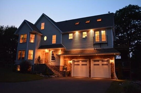 Building Photo - 417 Greenlodge St